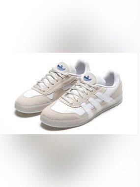 Adidas Aloha Super White Sneakers Men’s 8/Women’s 9